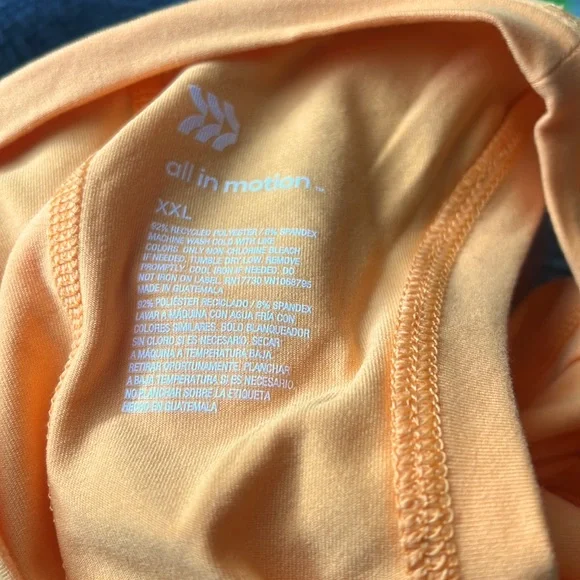 UPF 50+ Essential Tank size XXL Seamless Racer back with tags New - Picture 5 of 6